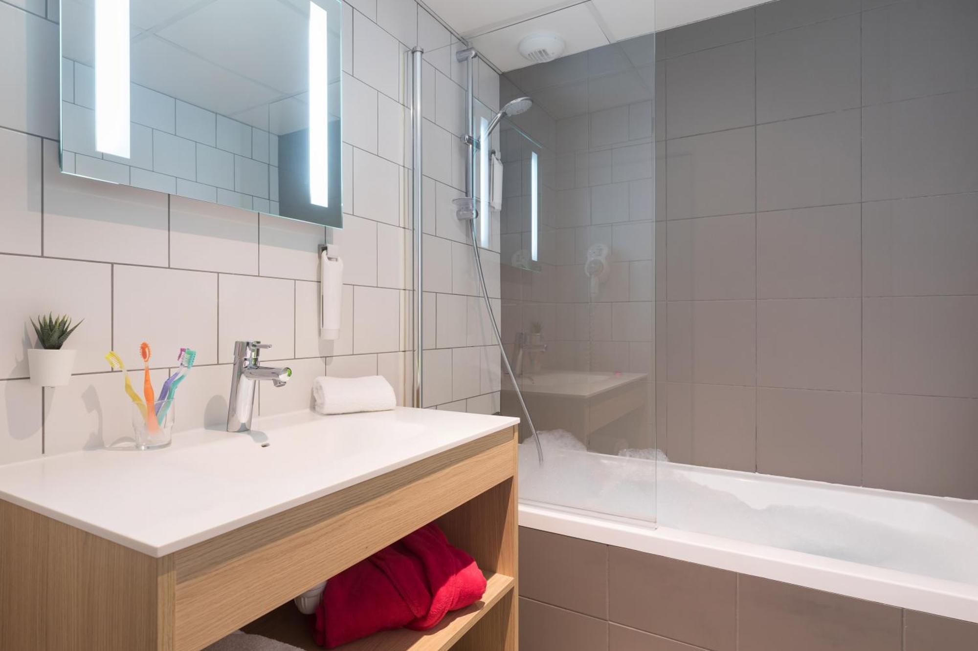 Hotel Matabi Toulouse Gare By Happyculture Екстериор снимка